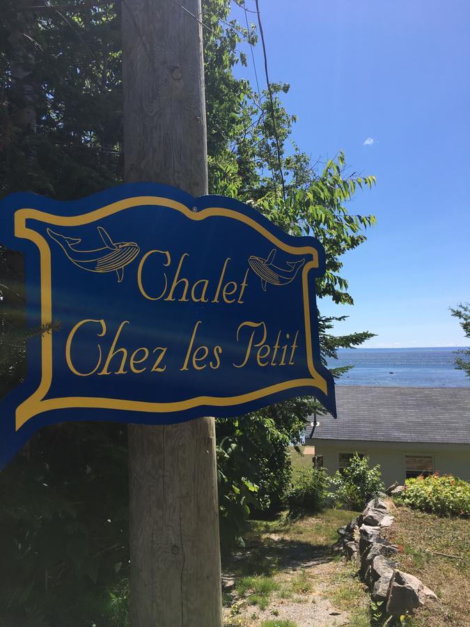 Chez Les Petit Chalet